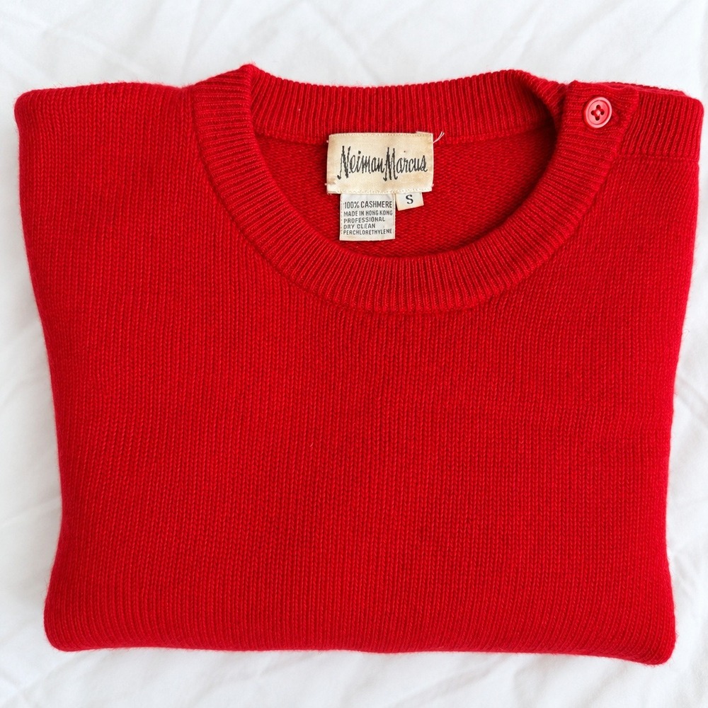 Neiman Marcus Womens Red 100% Cashmere Button Shoulder Crew Neck Sweater S - Picture 2 of 9